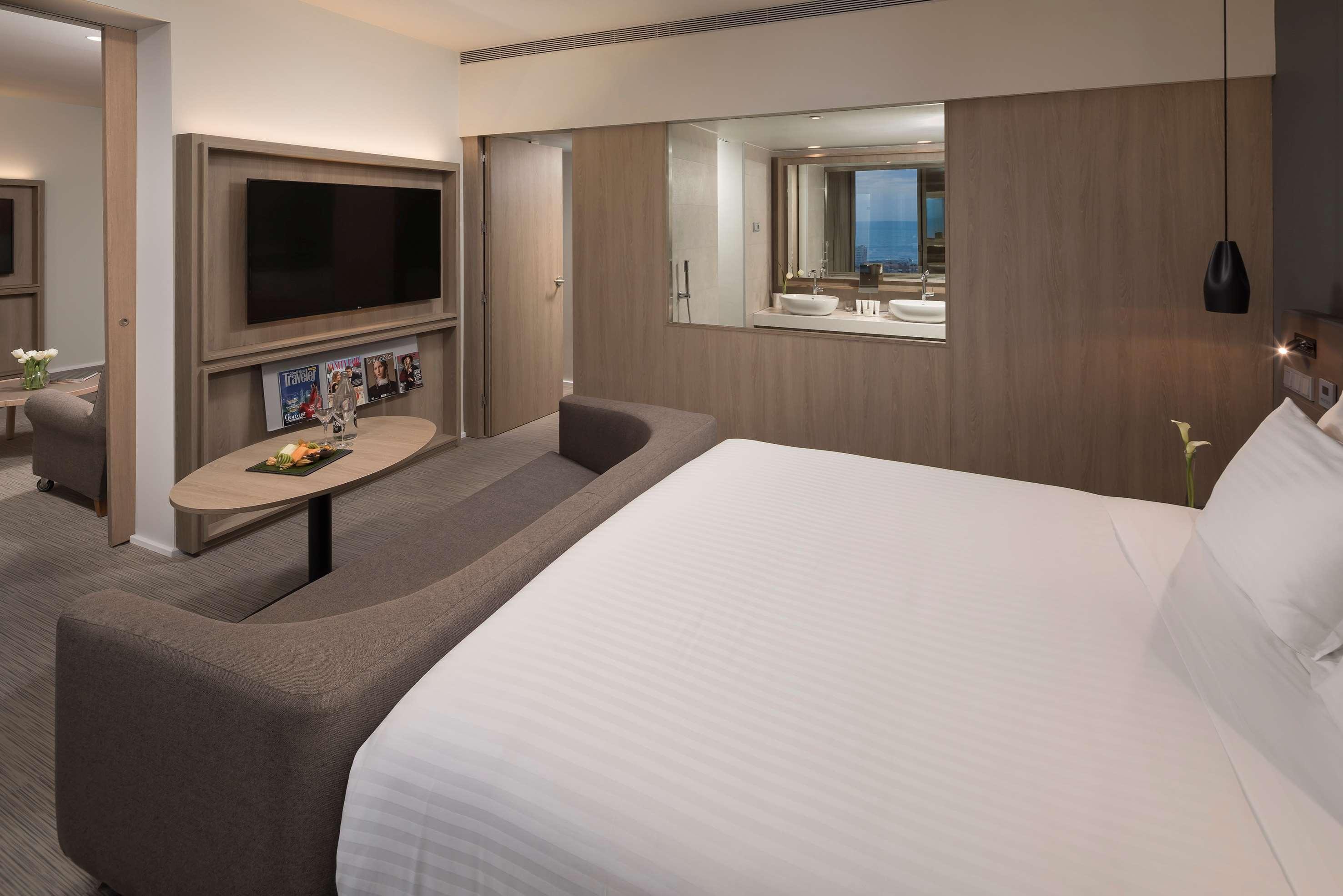 The Level At Melia Barcelona Sky Hotel Ngoại thất bức ảnh