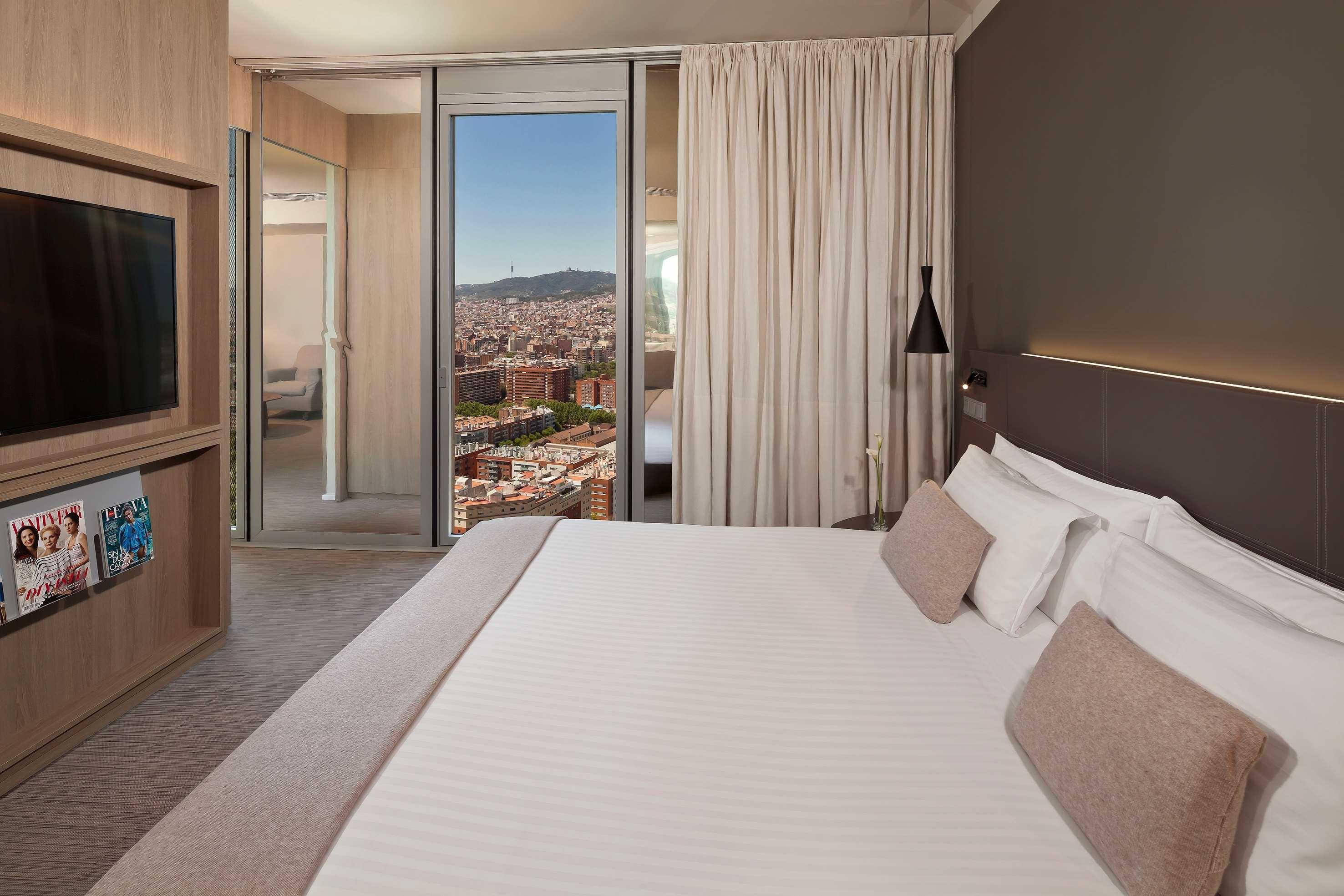 The Level At Melia Barcelona Sky Hotel Ngoại thất bức ảnh